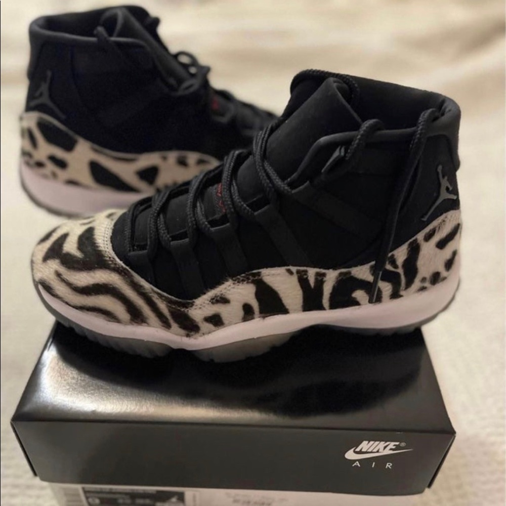 Jordan 11 Animal Print Womens size 9